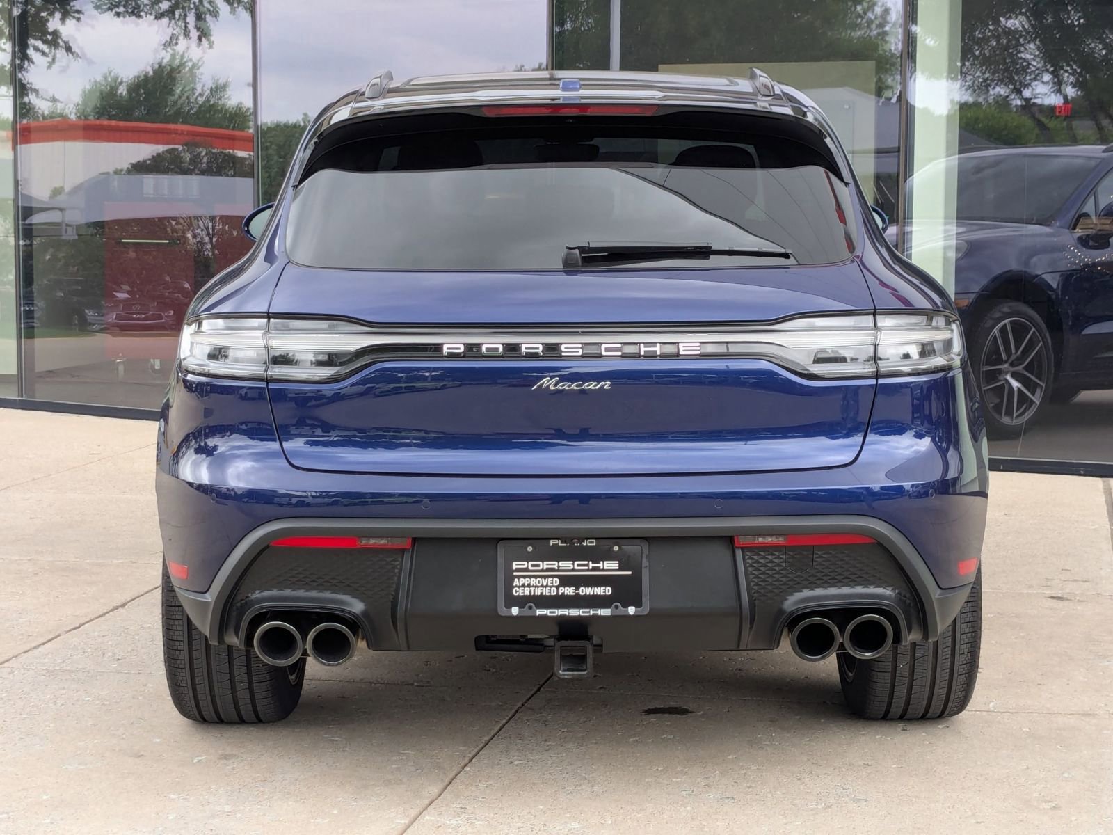 Certified 2026 Porsche Macan AWD/4WD image 10