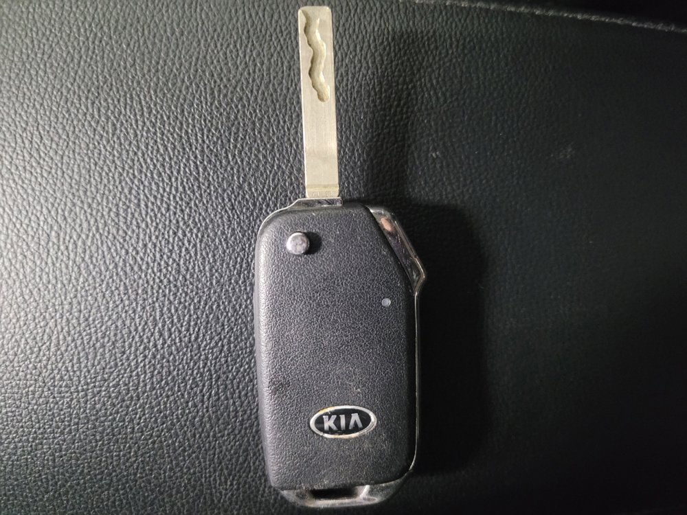 Used 2020 Kia Soul GT-Line FWD image 32