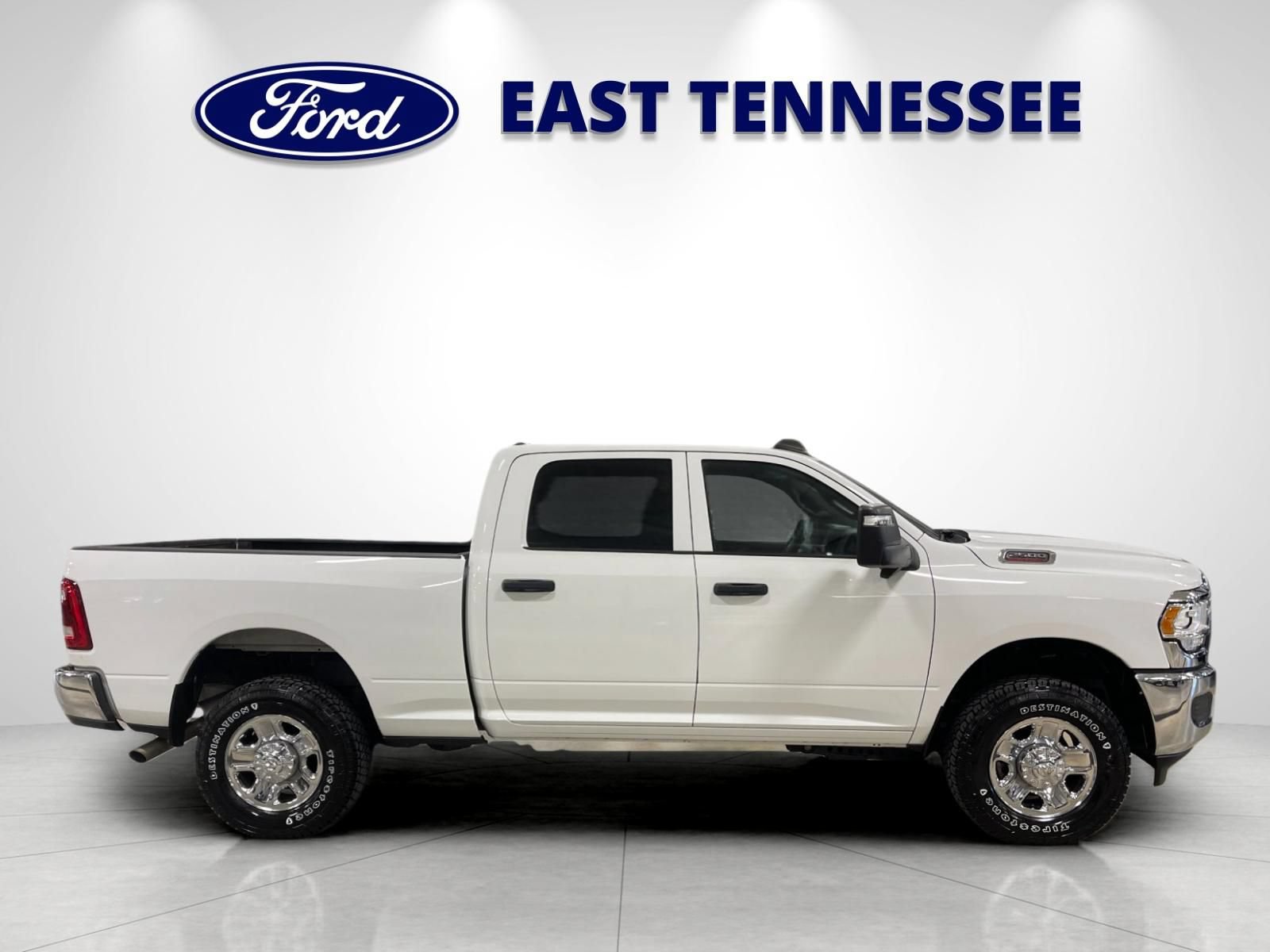 Used 2023 RAM 2500 Tradesman w/ Towing Technology Group AWD/4WD image 2