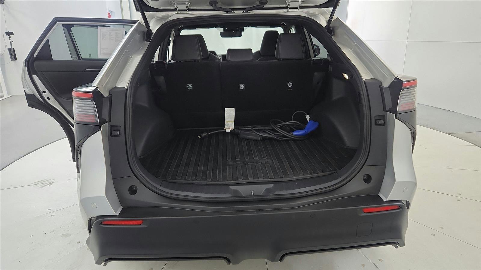 Used 2023 Toyota bZ4X XLE w/ Weather Package image 20