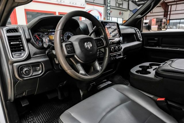 Used 2022 RAM 3500 Tradesman w/ Chrome Appearance Group AWD/4WD image 5