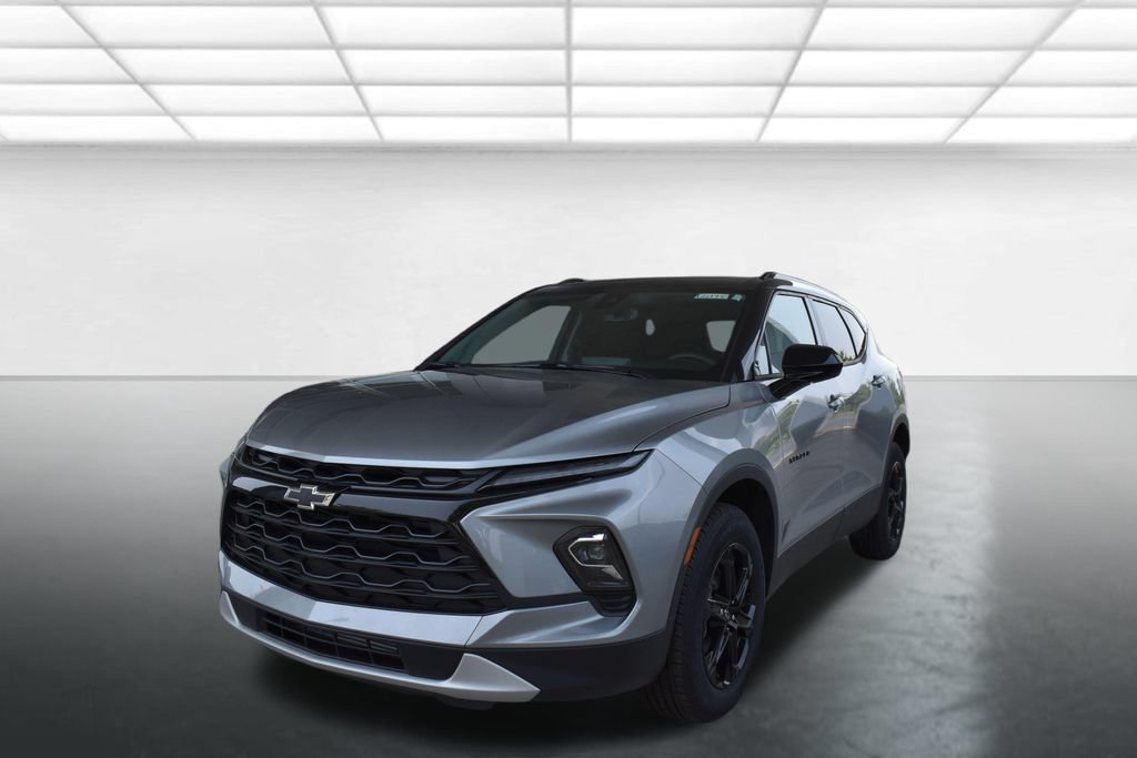 New 2026 Chevrolet Blazer LT w/ Convenience Package FWD image 5
