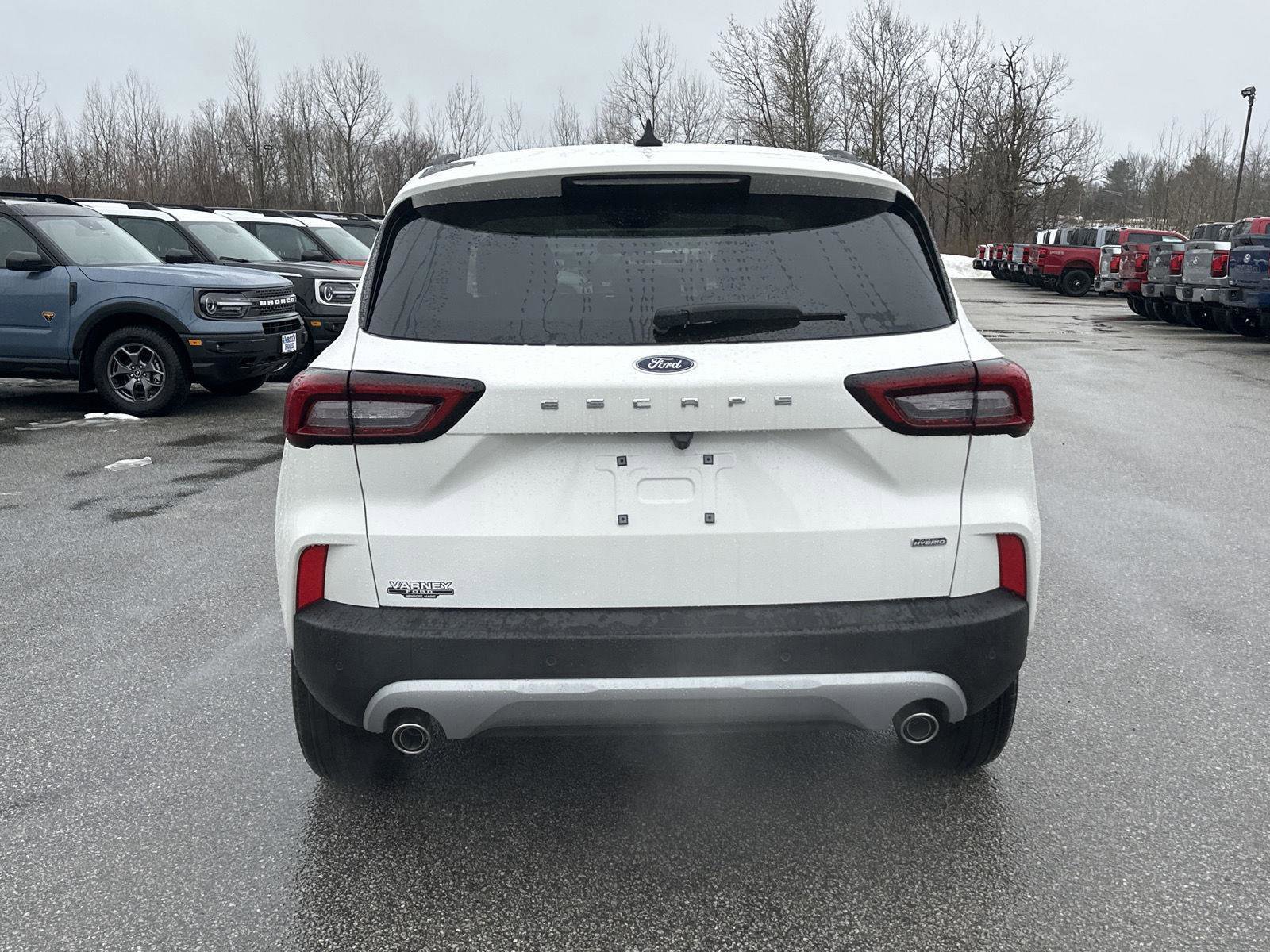 New 2025 Ford Escape PHEV image 7