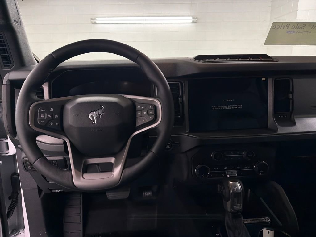 New 2025 Ford Bronco Badlands image 8