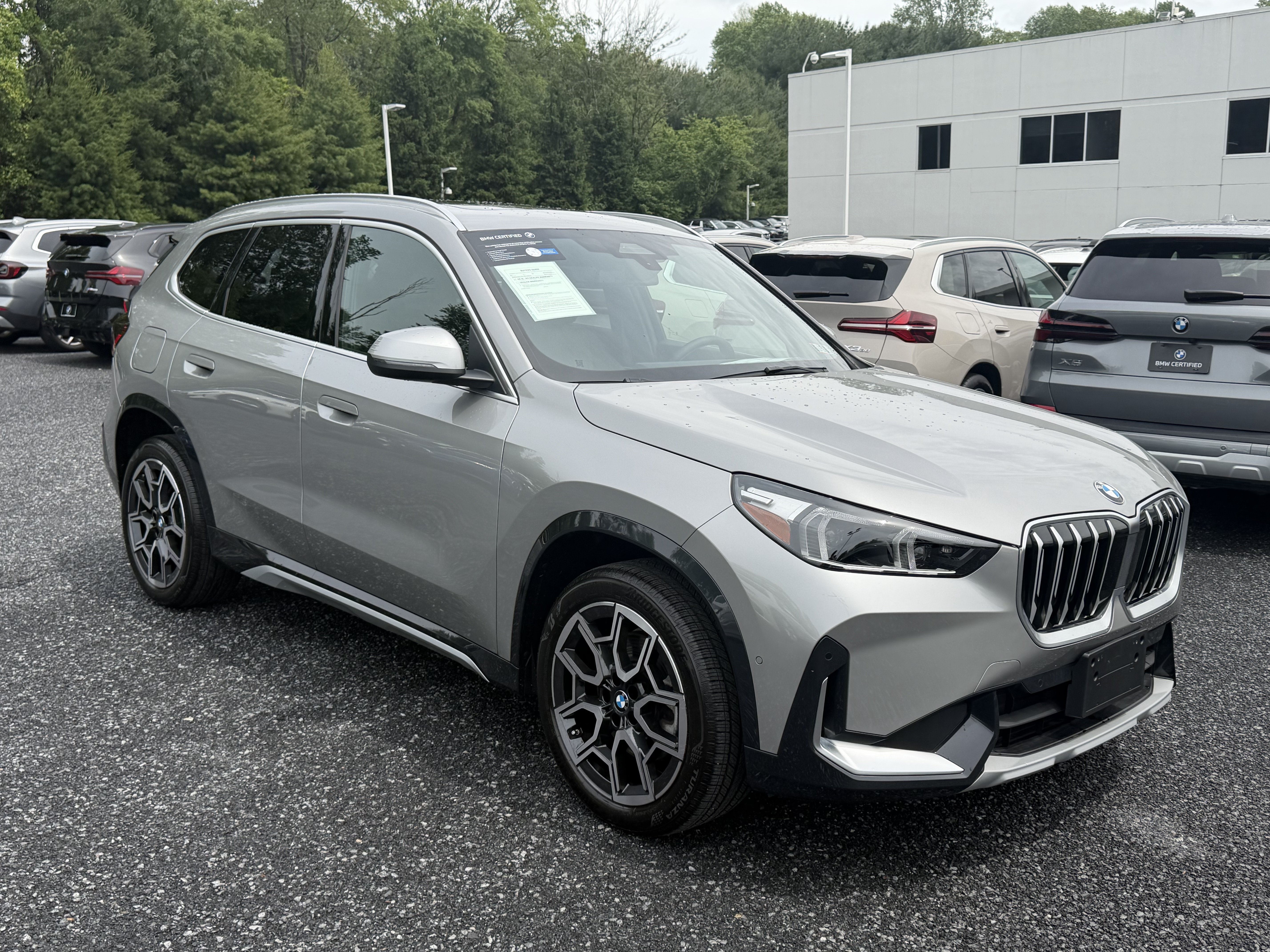 Certified 2025 BMW X1 xDrive28i w/ Convenience Package AWD/4WD image 3