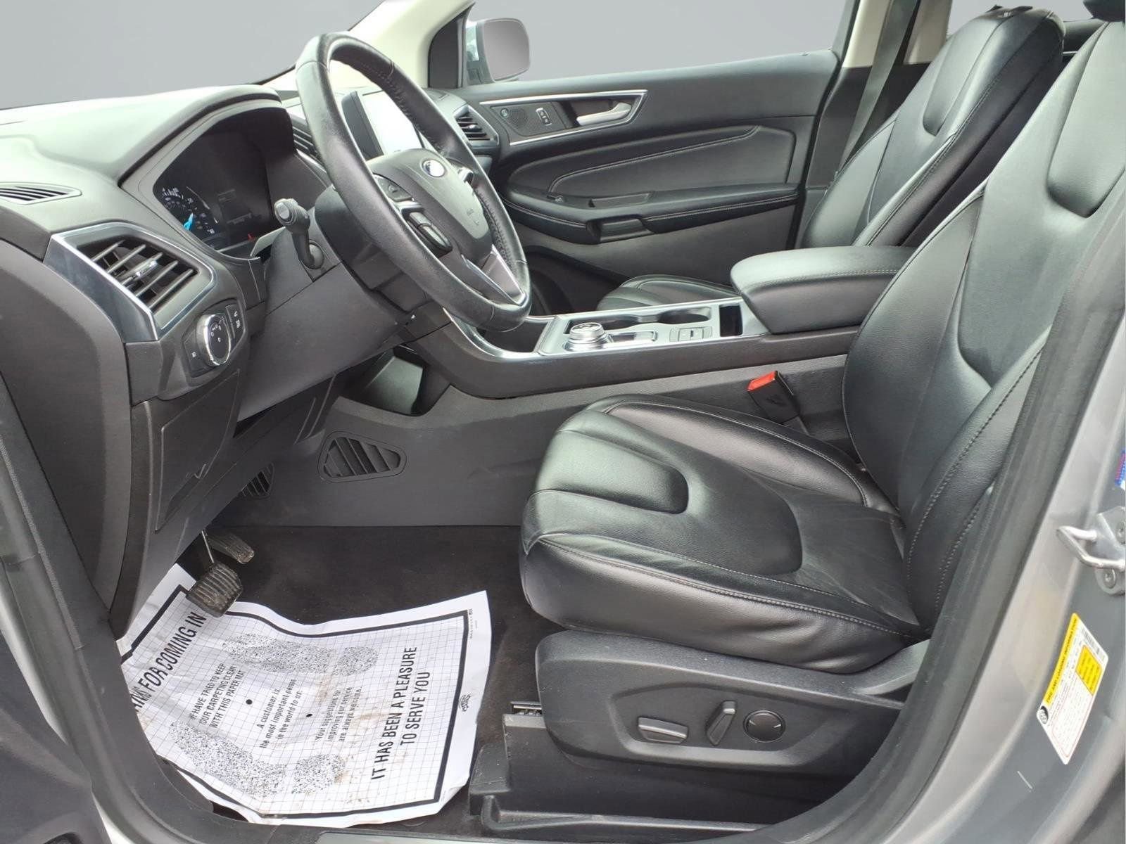Used 2022 Ford Edge Titanium image 25