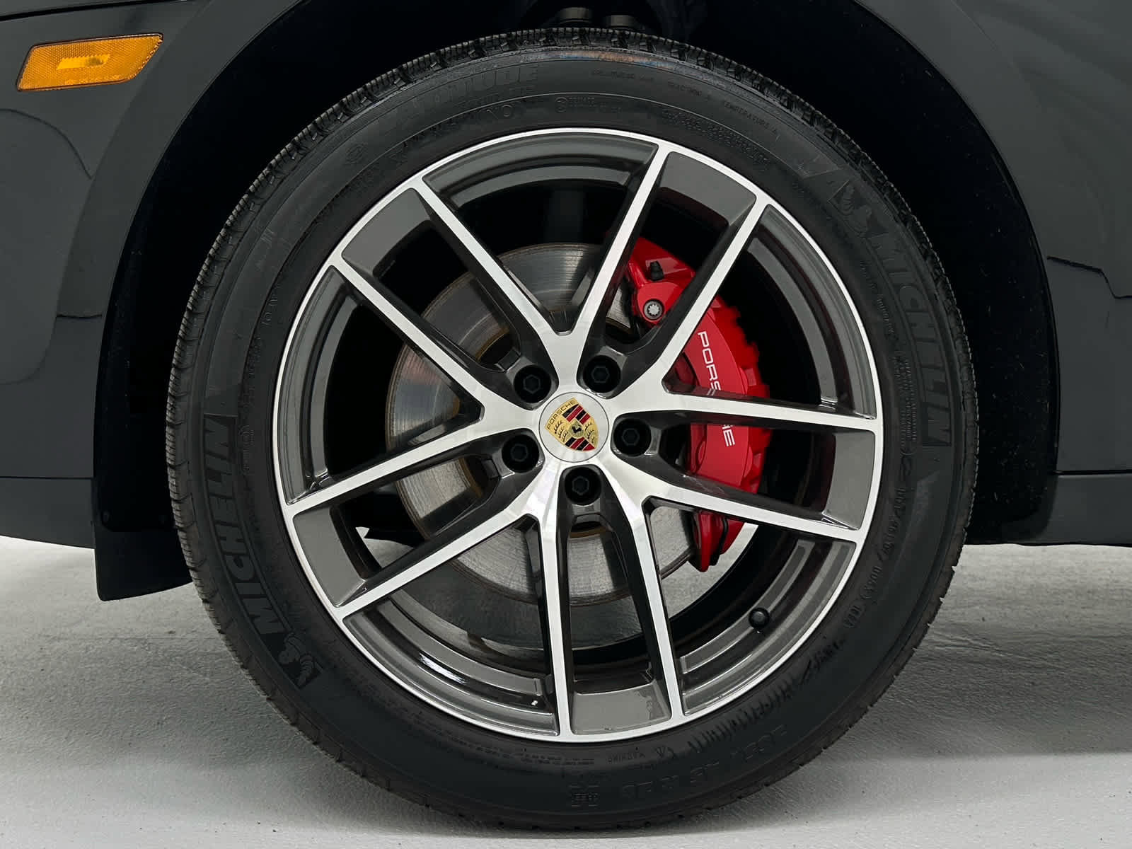 Used 2024 Porsche Macan S image 9