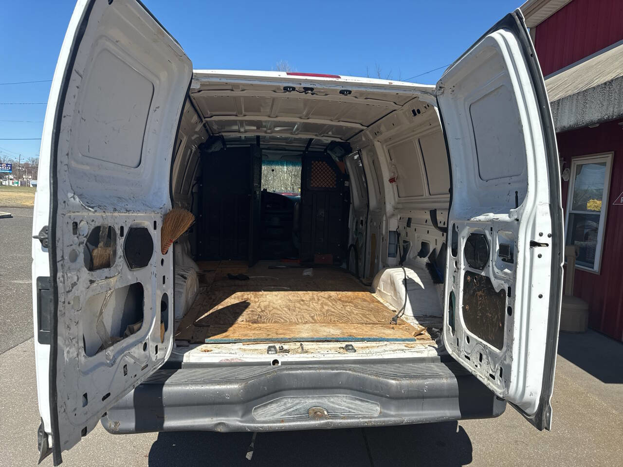 Used 2007 Ford E-250 and Econoline 250 image 11