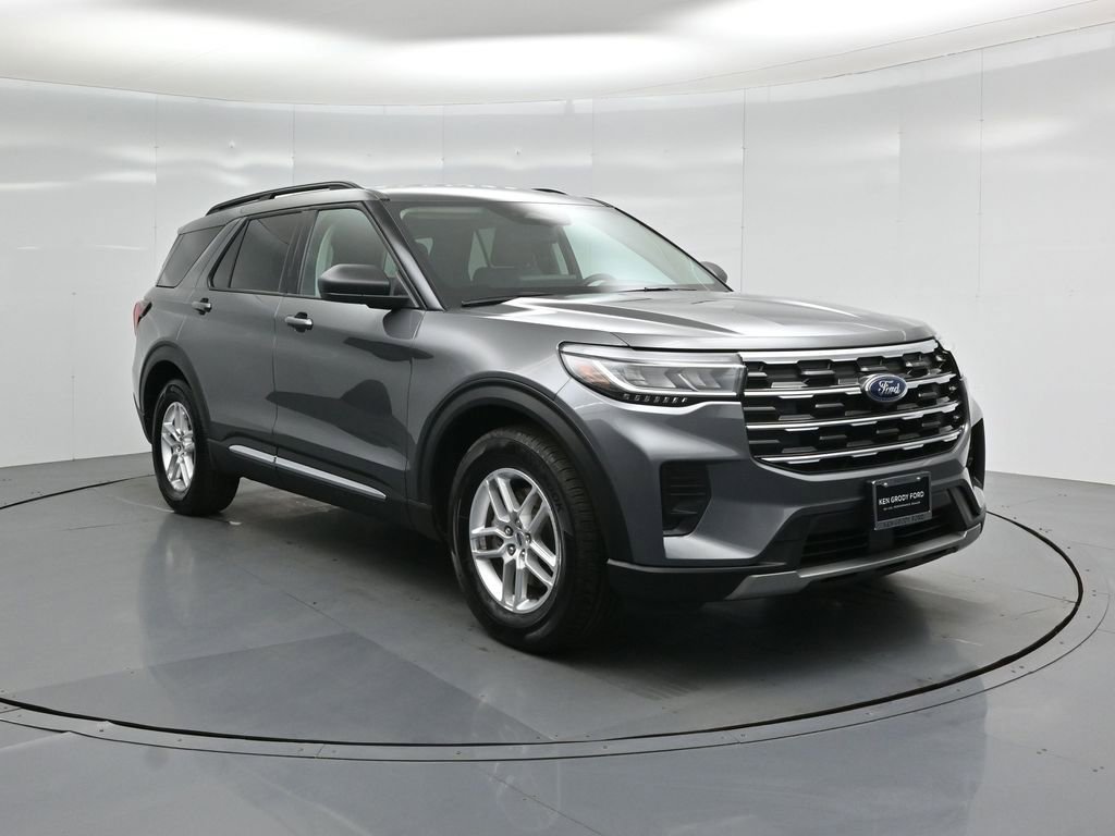 Certified 2025 Ford Explorer Active image 55