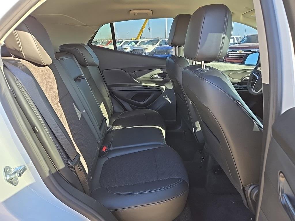 Used 2022 Buick Encore Preferred w/ Safety Package II image 20