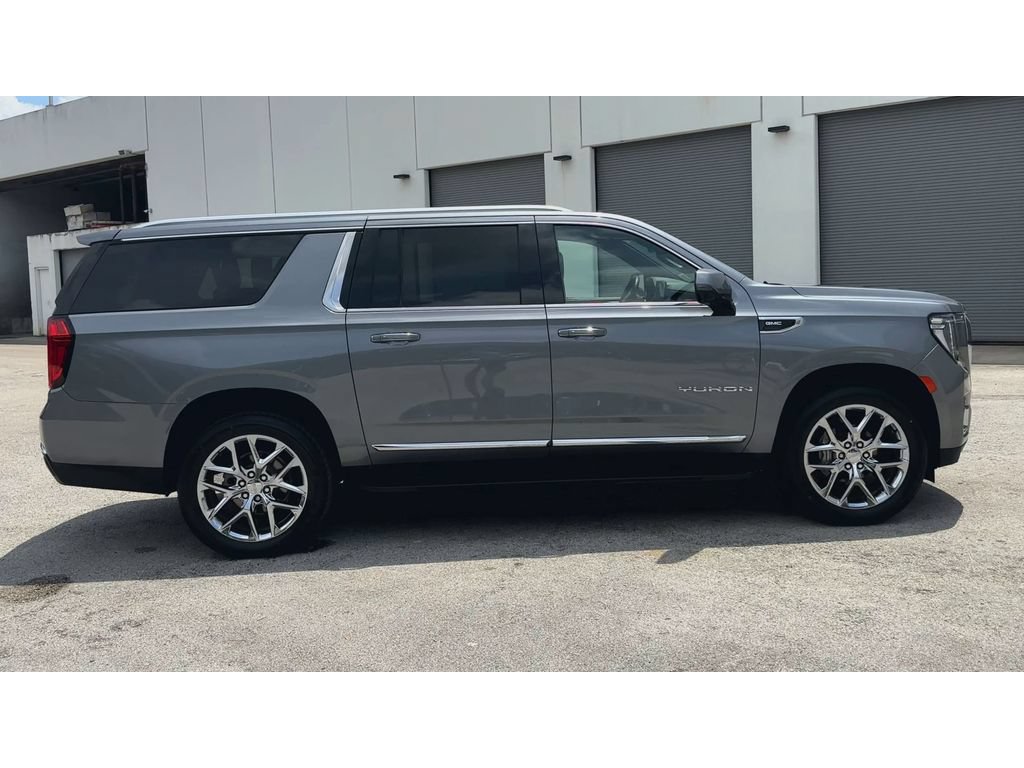 Certified 2022 GMC Yukon XL SLT w/ SLT Luxury Package RWD image 9