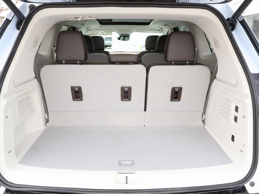 New 2026 GMC Acadia Denali w/ Super Cruise Package image 32