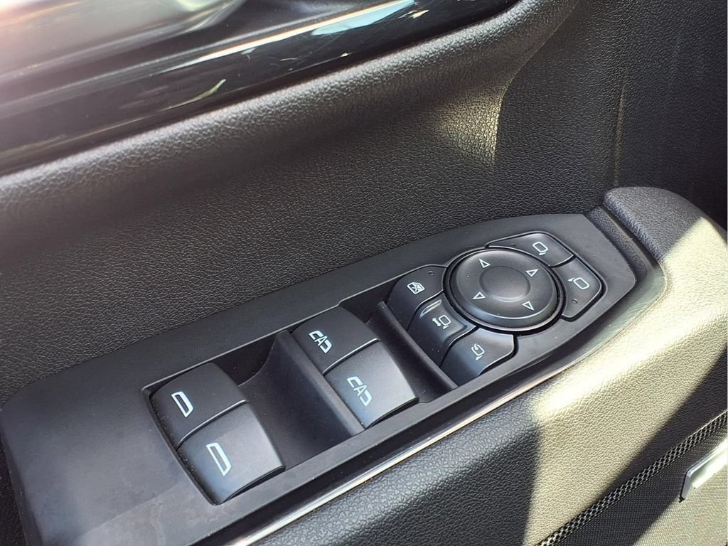 Used 2025 GMC Sierra 2500 AT4 AWD/4WD image 18