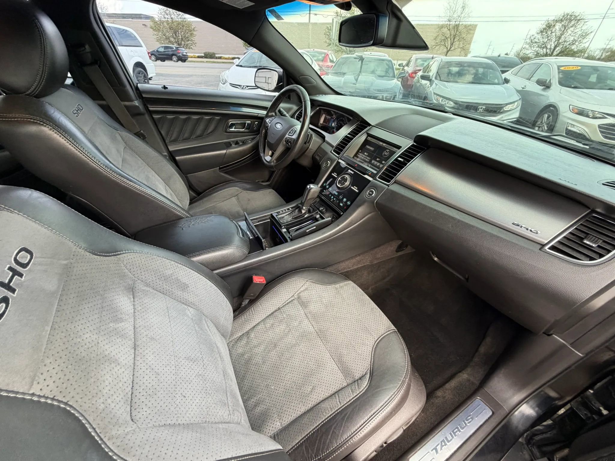 Used 2015 Ford Taurus SHO w/ Equipment Group 401A image 32