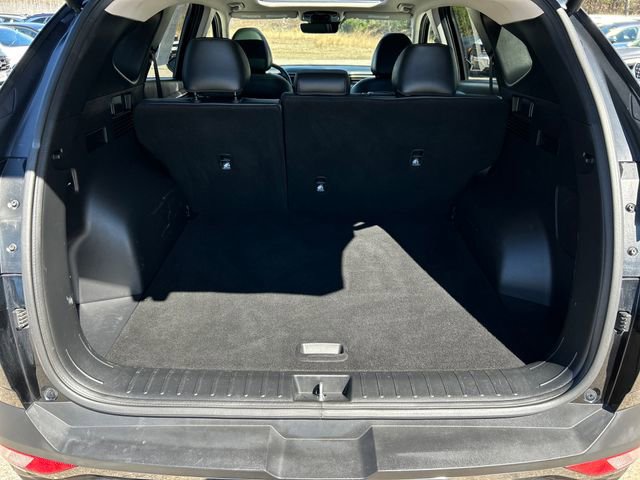 Certified 2022 Hyundai Tucson Limited w/ Winter Package AWD/4WD image 23