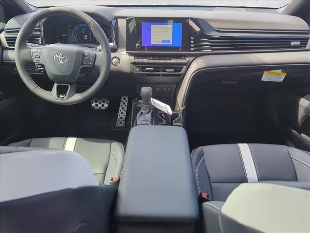 Used 2025 Toyota Camry SE FWD image 21