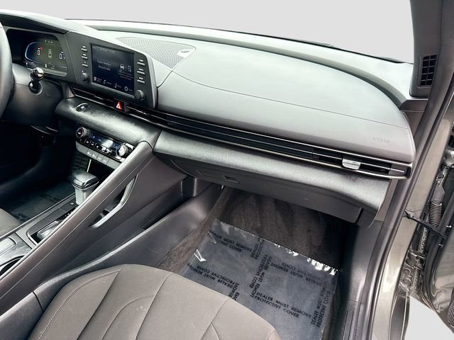 Certified 2025 Hyundai Elantra Sport FWD image 27