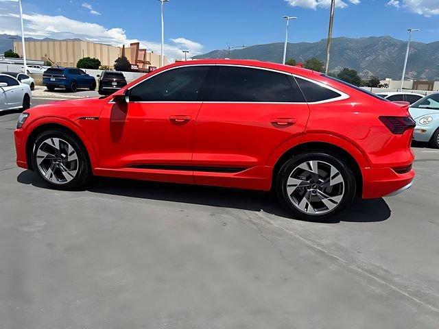 Used 2021 Audi e-tron Prestige w/ Prestige Package AWD/4WD image 6