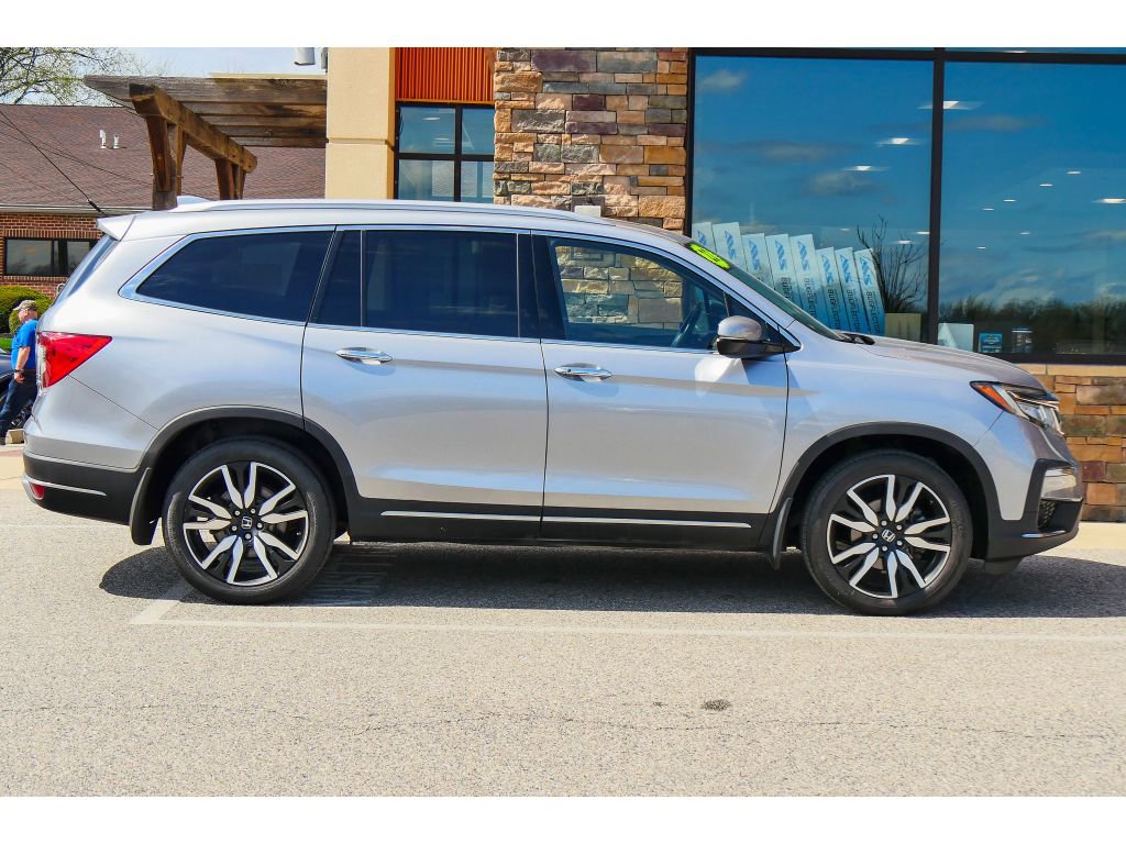 Used 2022 Honda Pilot Touring image 2