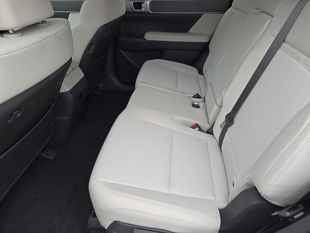New 2026 Hyundai Santa Fe SE FWD image 30