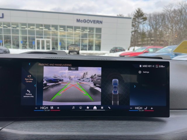 Used 2025 BMW 330i xDrive Sedan w/ Convenience Package image 11