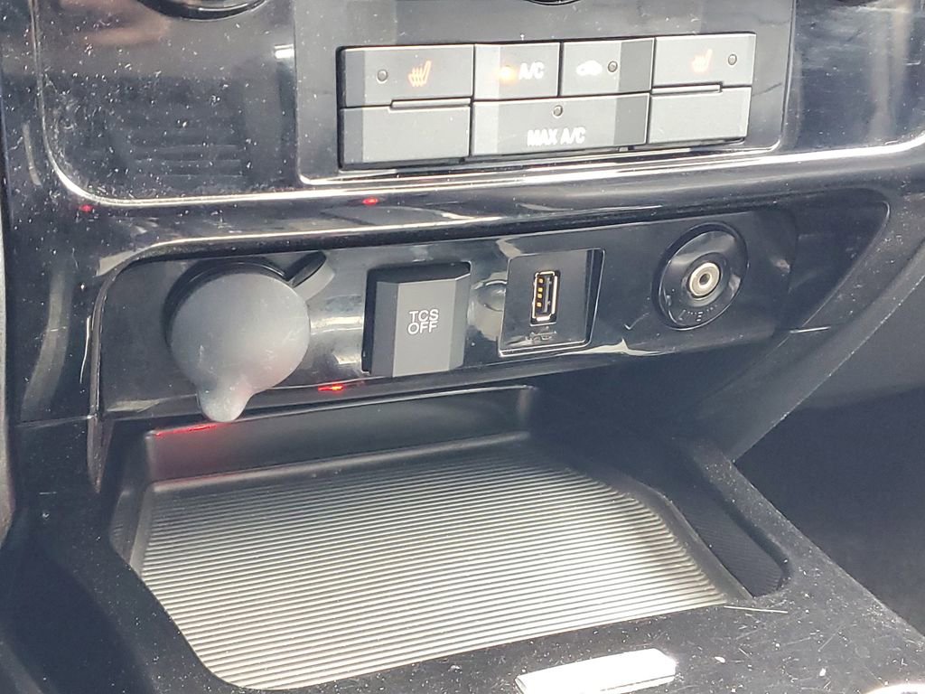 Used 2012 Ford Escape Limited w/ Class II Trailer Towing Pkg AWD/4WD image 24