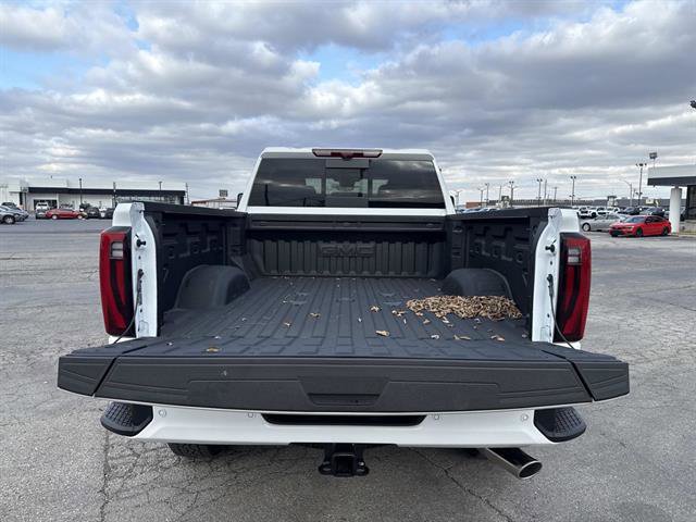 Used 2026 GMC Sierra 2500 Denali w/ Denali Reserve Package image 10