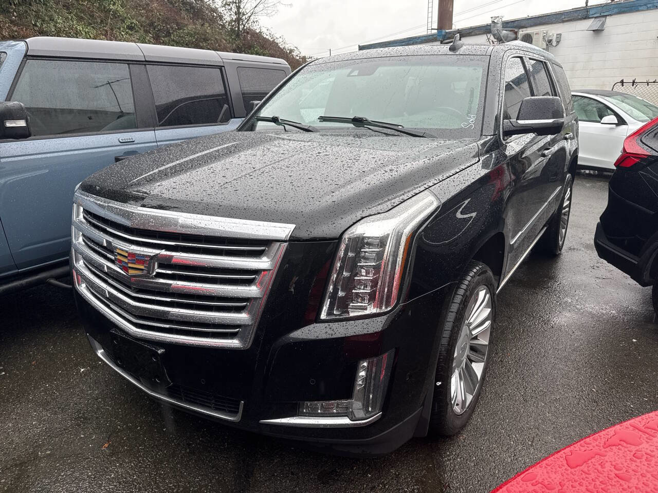 Used 2018 Cadillac Escalade Platinum