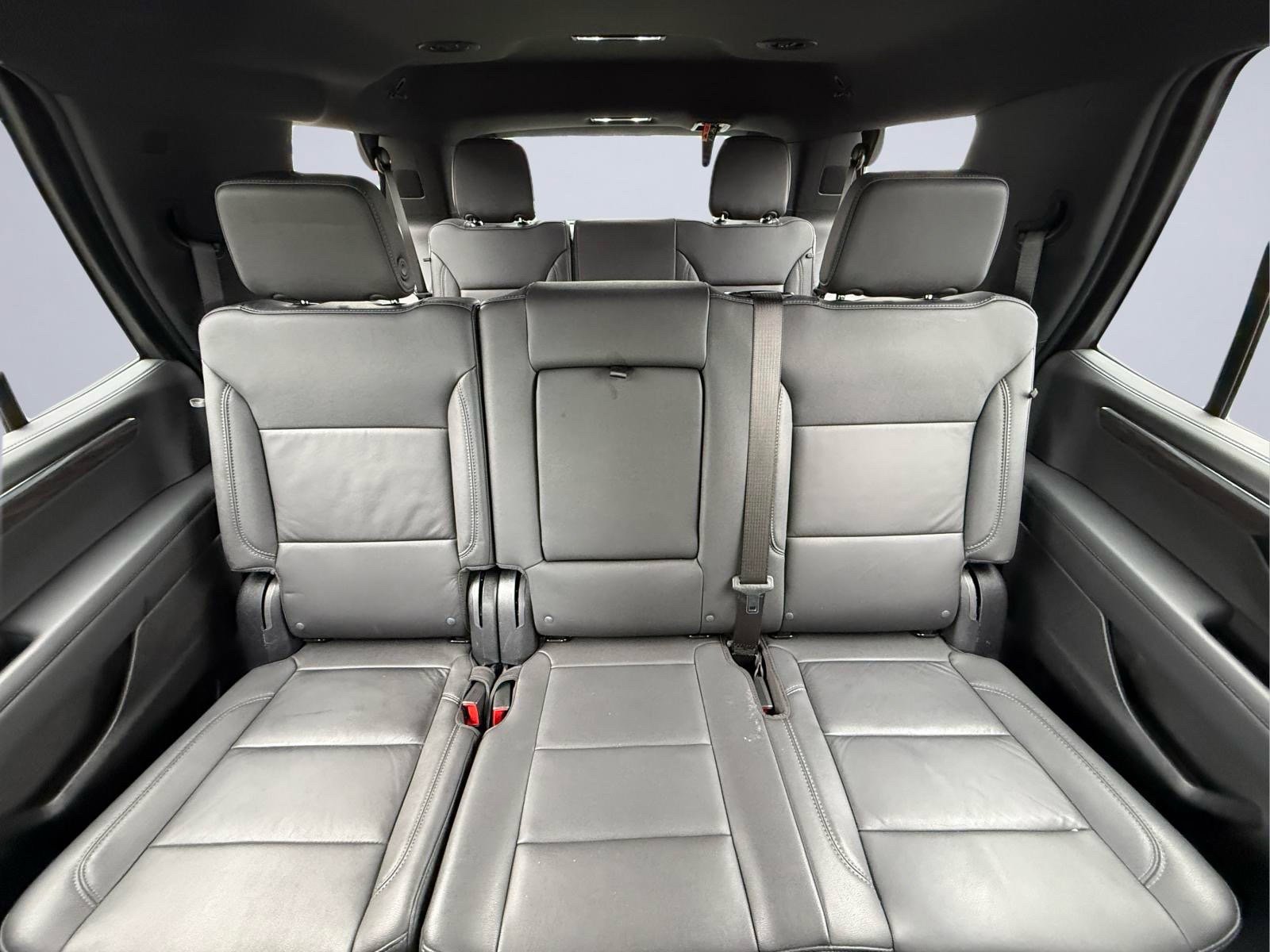 Used 2025 Chevrolet Tahoe LT AWD/4WD image 18