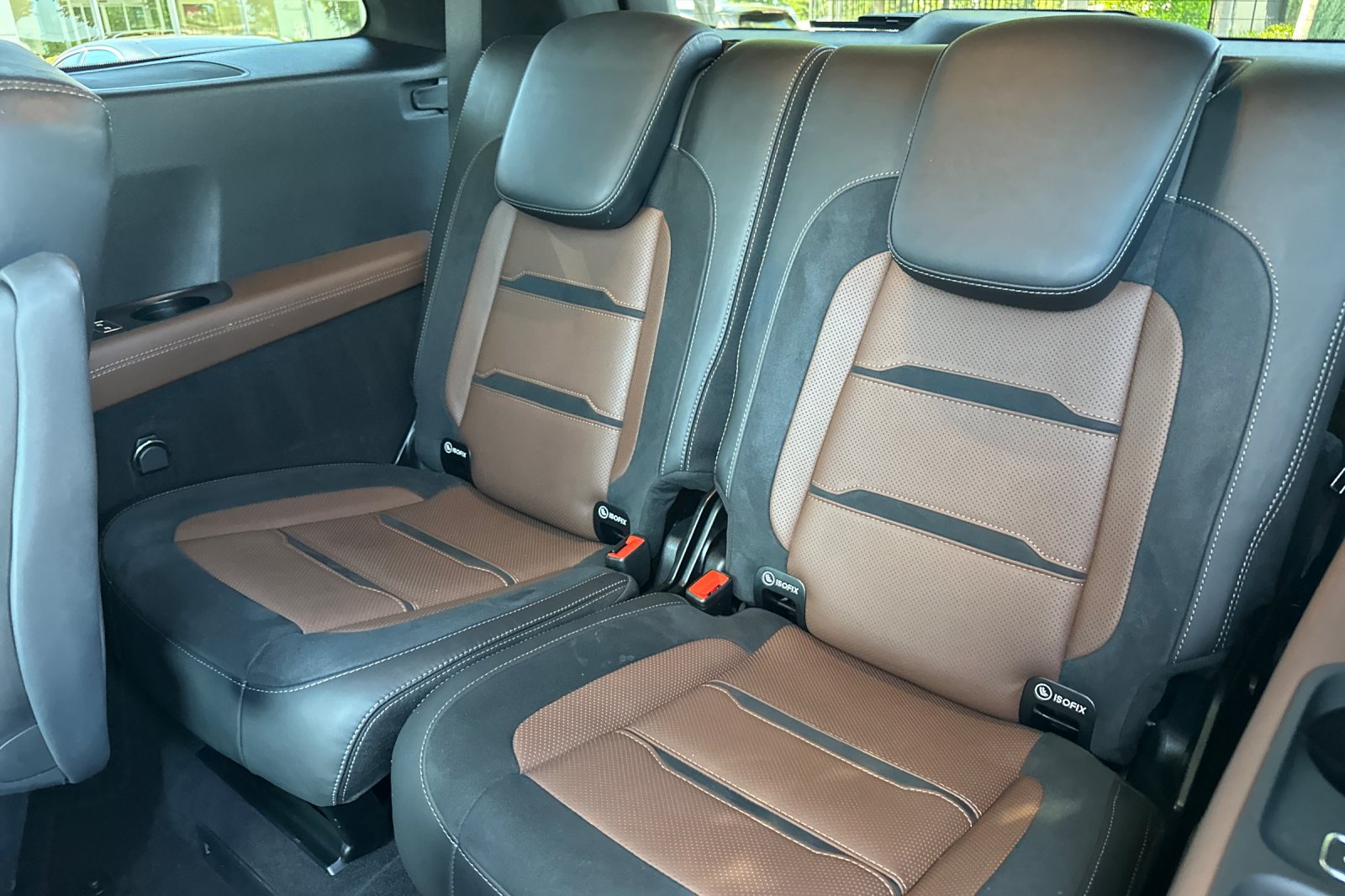 Used 2025 Mercedes-Benz GLS 63 AMG 4MATIC image 15
