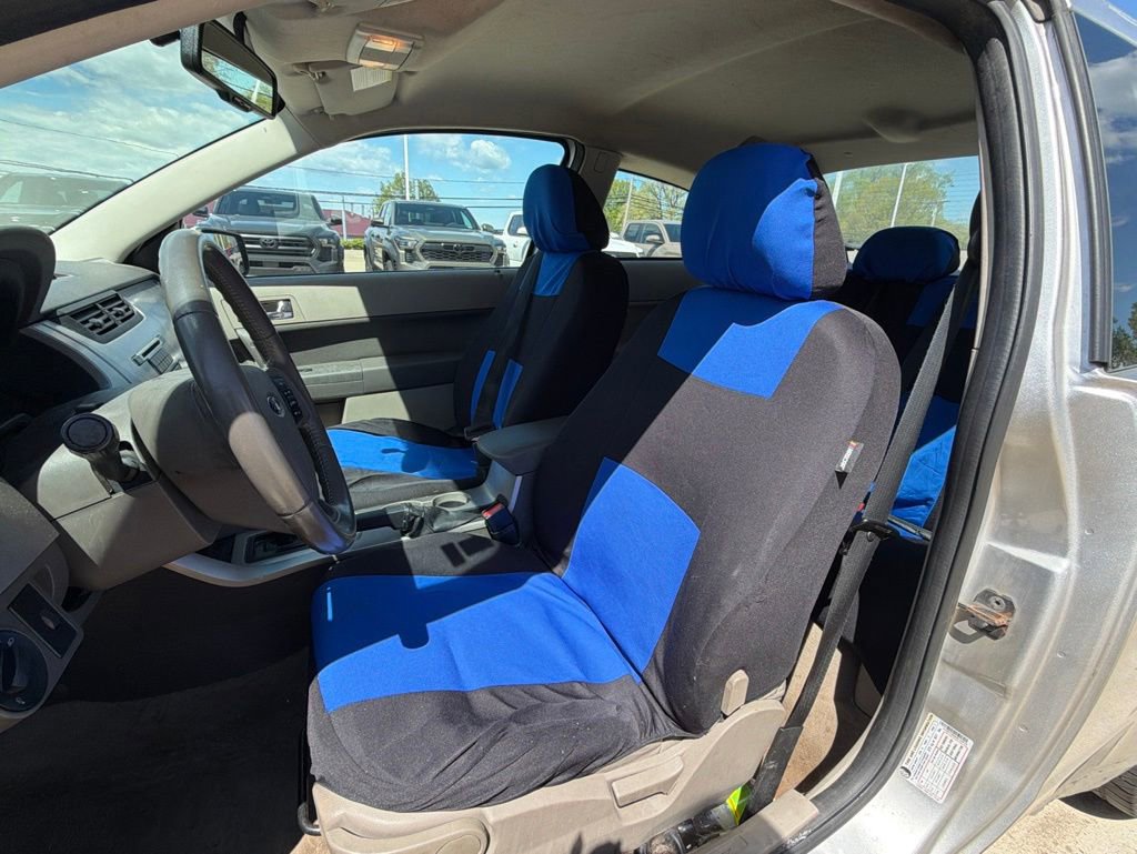 Used 2009 Ford Focus SES FWD image 8
