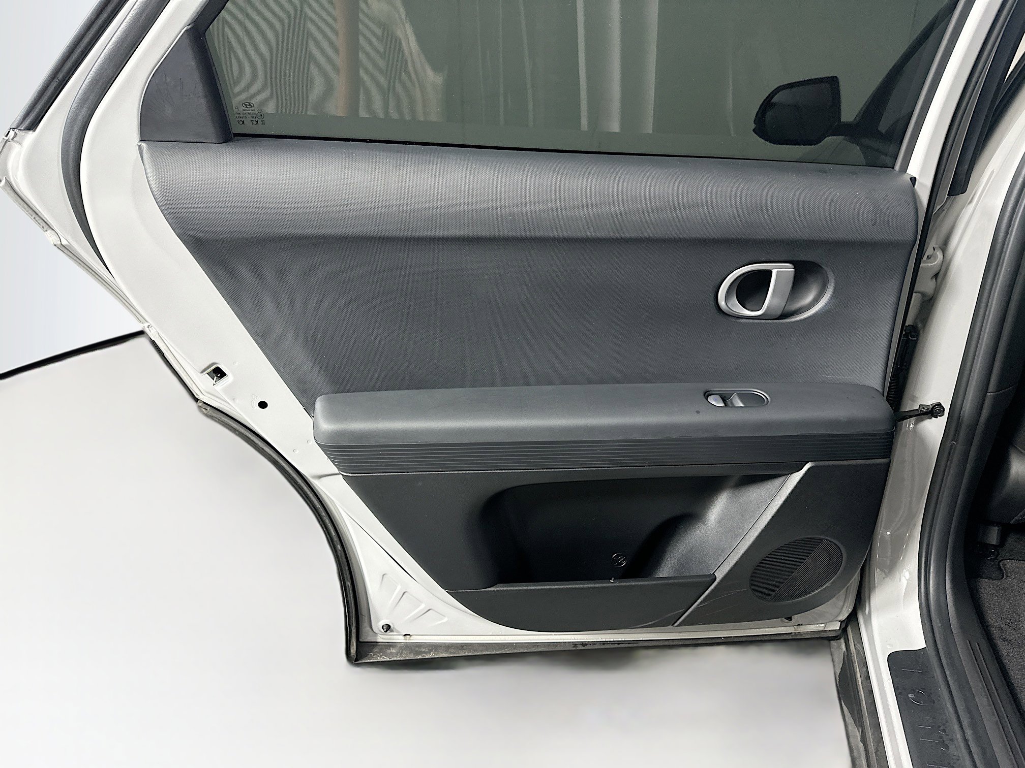 Used 2024 Hyundai Ioniq 5 SEL RWD image 26