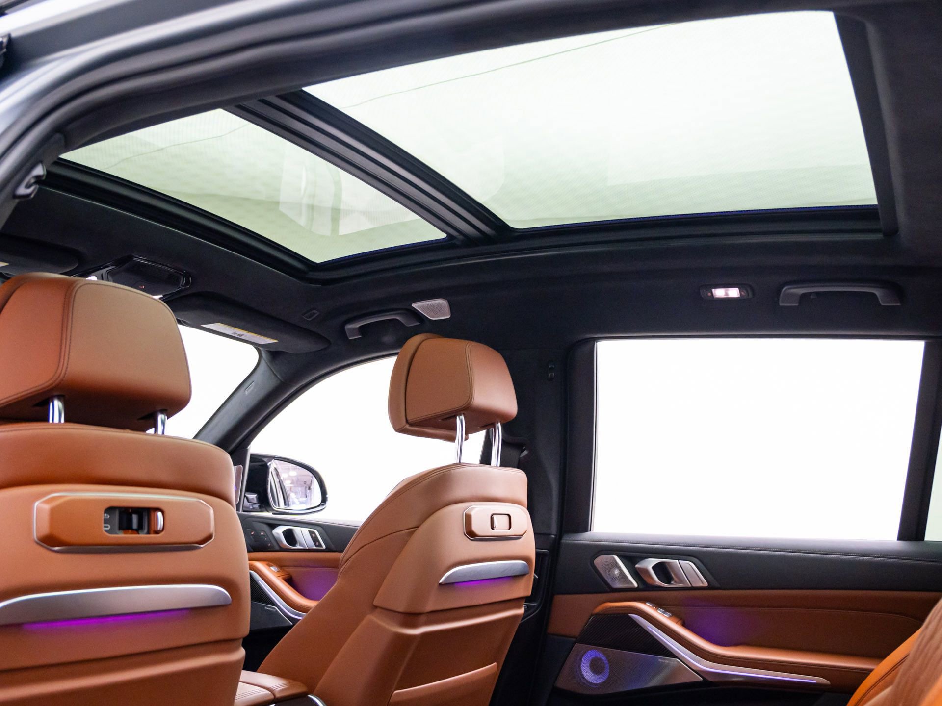 Certified 2024 BMW X7 M60i w/ Executive Package AWD/4WD image 21