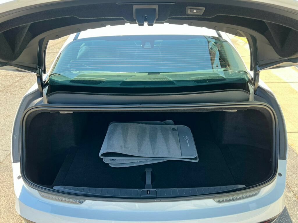 Used 2025 Lucid Air Pure RWD image 8