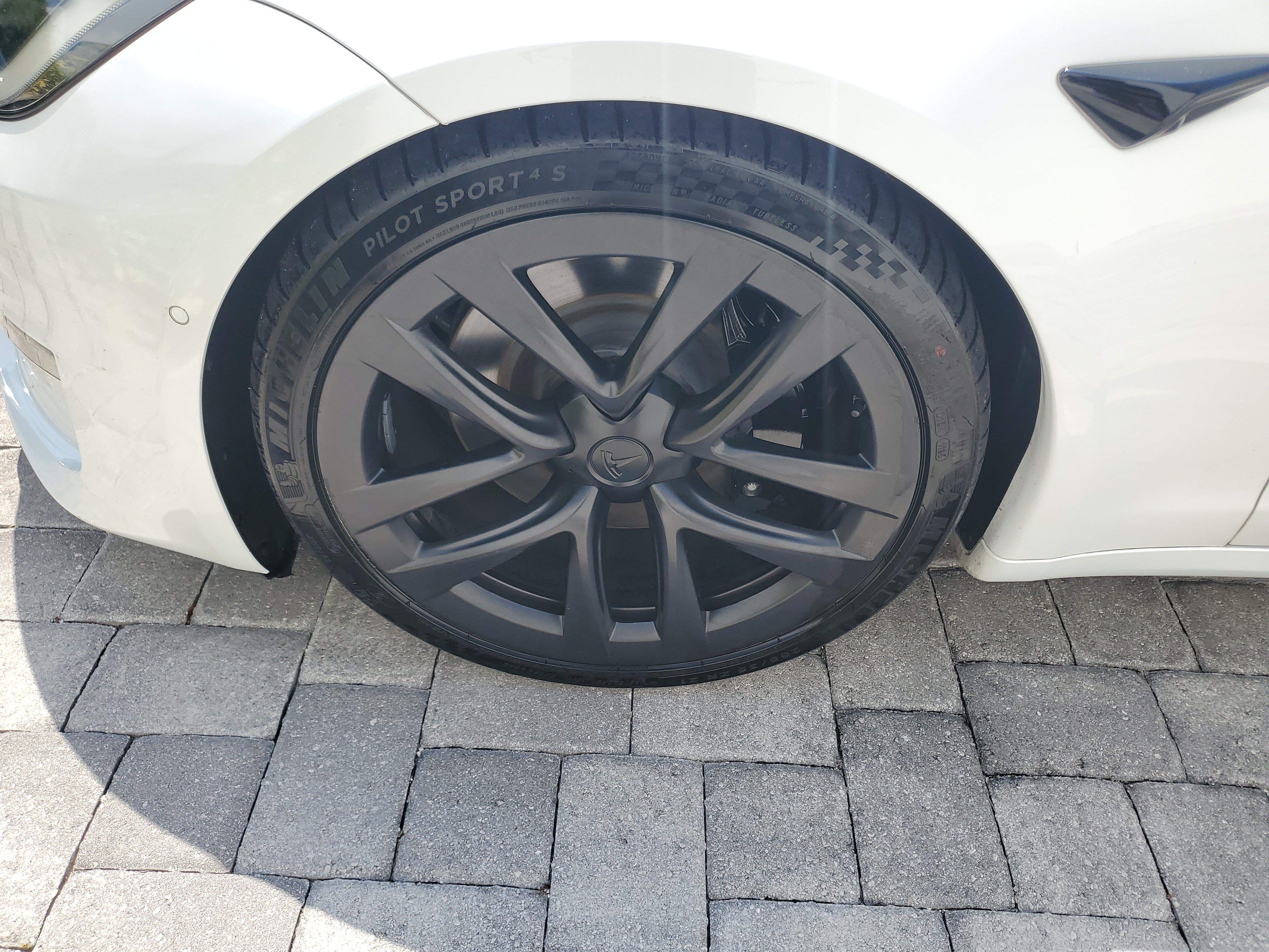 Used 2022 Tesla Model S Plaid AWD/4WD image 7
