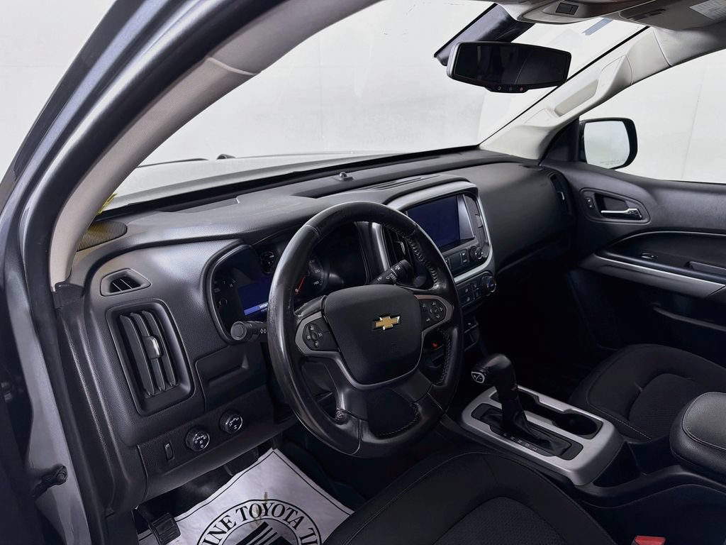Used 2019 Chevrolet Colorado LT w/ LT Convenience Package AWD/4WD image 10