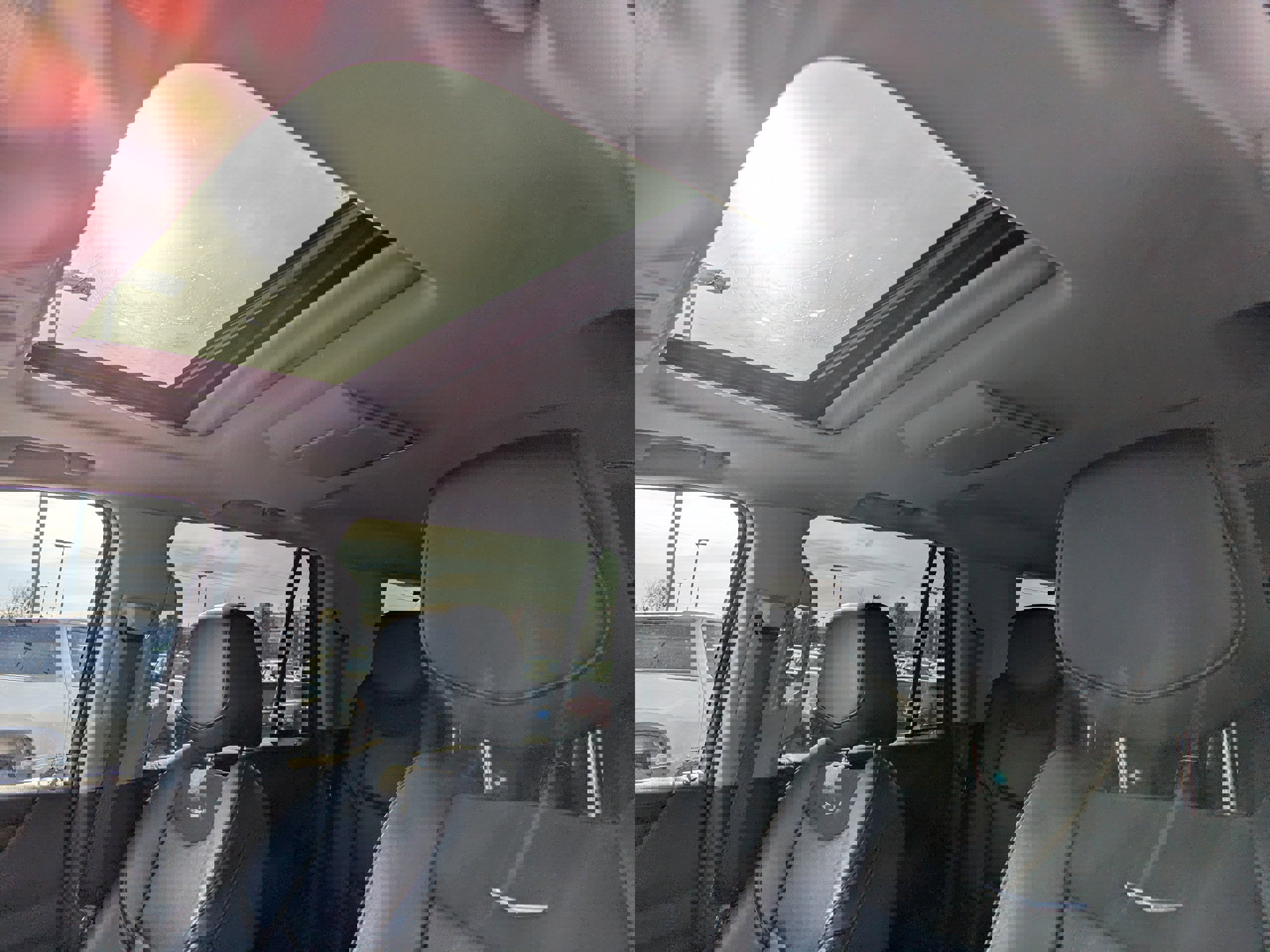 Used 2020 Cadillac Escalade Premium Luxury image 29