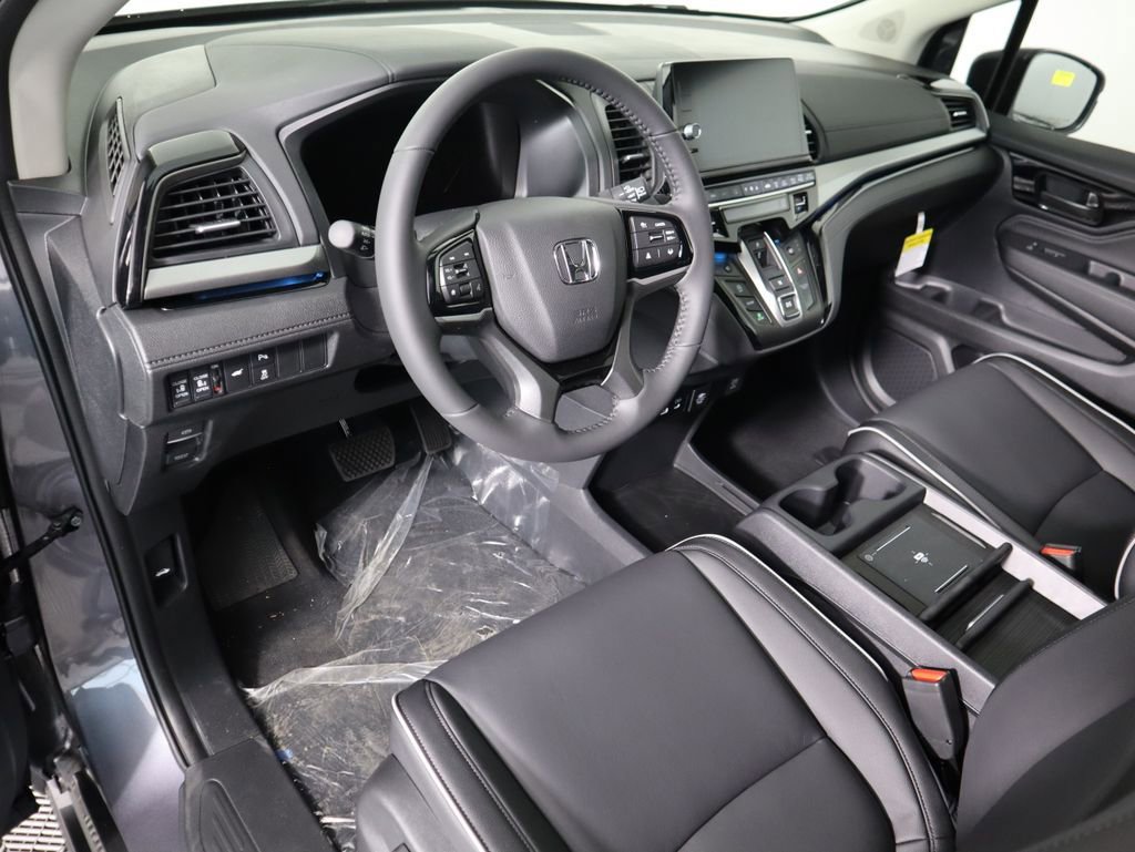 New 2026 Honda Odyssey Touring image 9