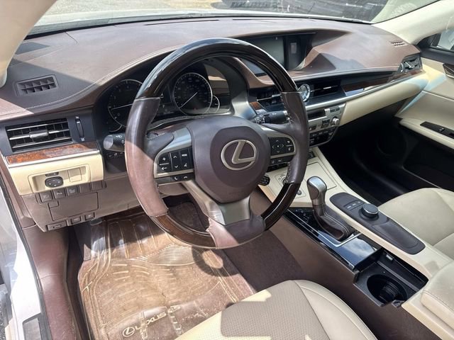 Used 2018 Lexus ES 350 w/ Premier Package FWD image 24