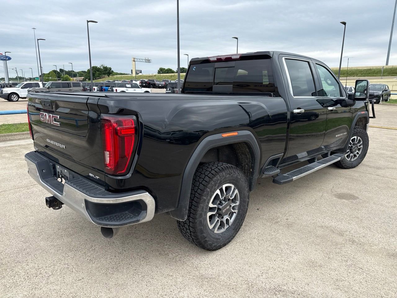 Used 2023 GMC Sierra 2500 SLT w/ Texas SLT Premium Package RWD image 10