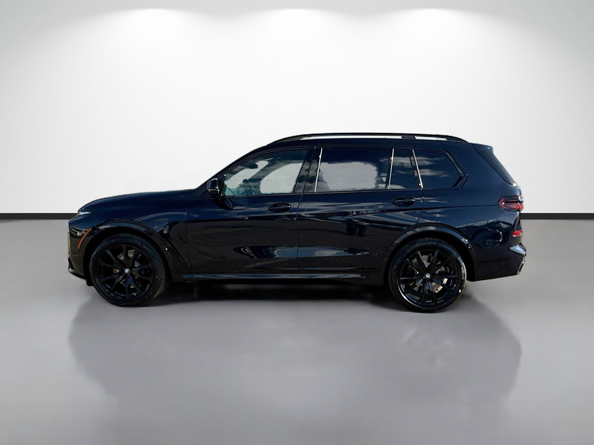 New 2026 BMW X7 M60i image 6