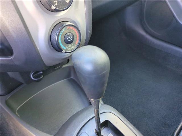 Used 2010 Toyota Yaris 2-Door Hatchback FWD image 12
