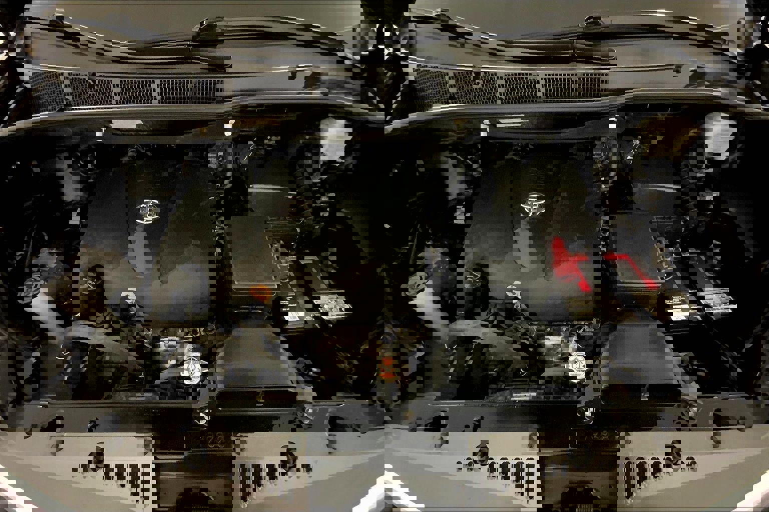 Used 2020 Toyota Sienna XLE image 10