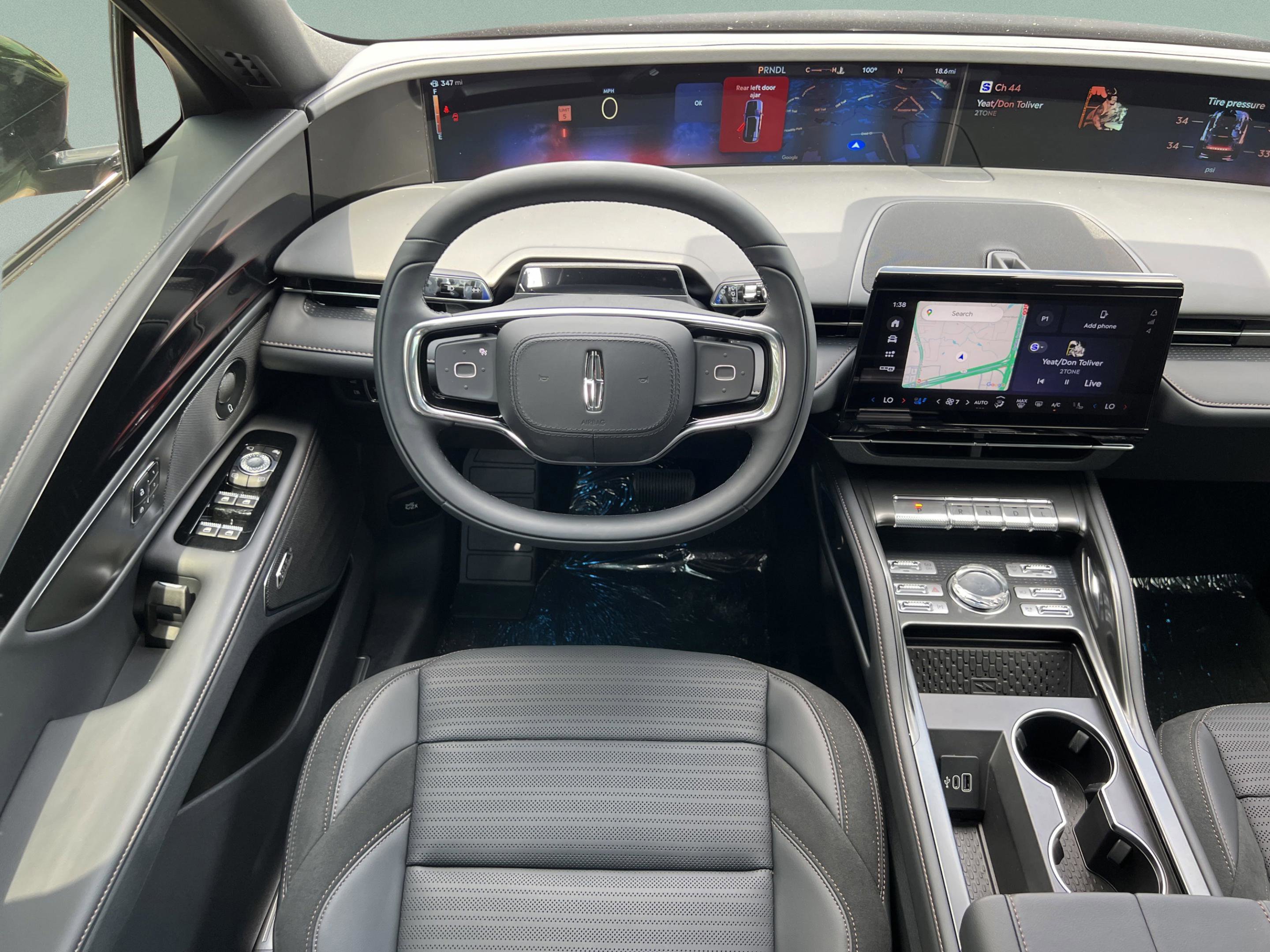 New 2025 Lincoln Nautilus Reserve w/ Jet Appearance Package image 16