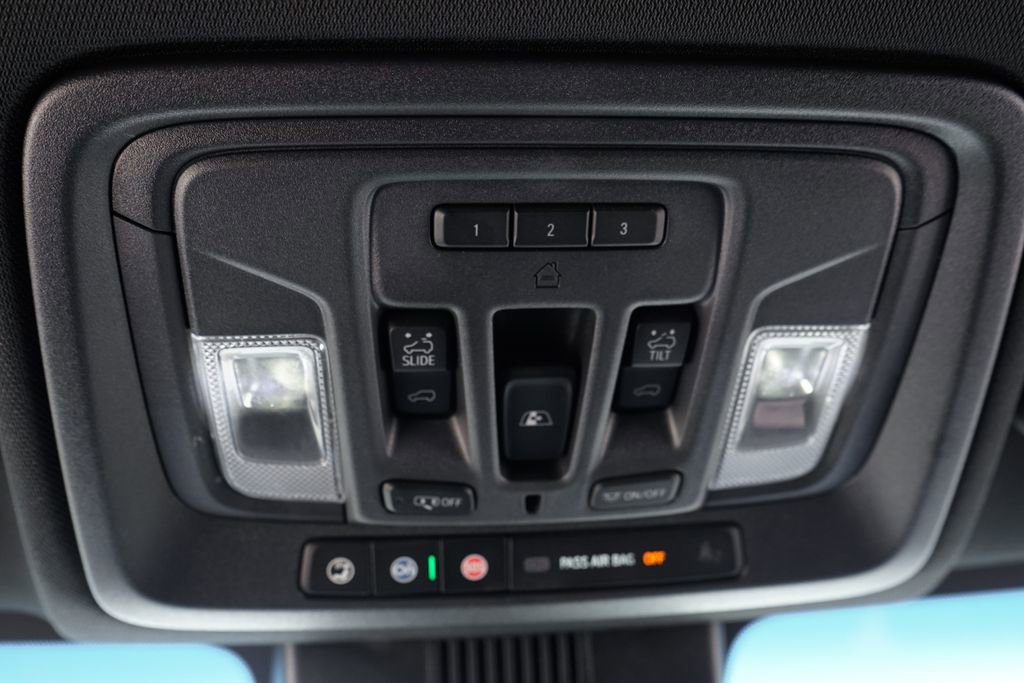 Used 2024 Chevrolet Silverado 3500 High Country w/ High Country Premium Package AWD/4WD image 32