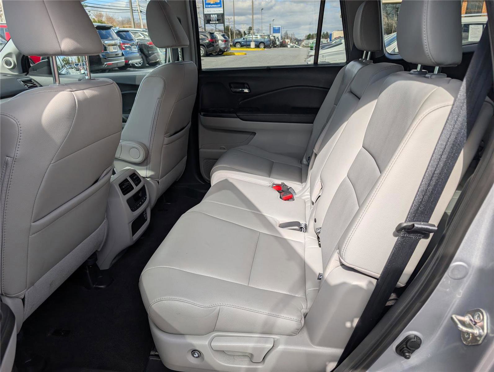 Used 2019 Honda Pilot EX-L image 17