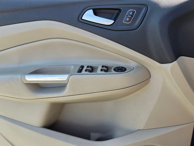 Used 2018 Ford Escape SE w/ SE Sync 3 Package AWD/4WD image 31