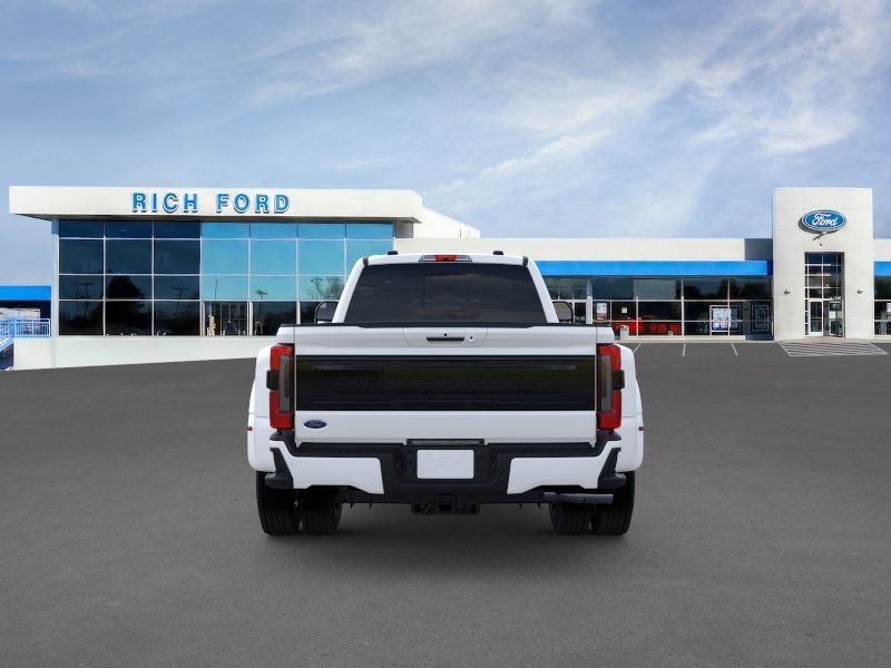 New 2026 Ford F450 Platinum w/ FX4 Off-Road Package AWD/4WD image 5