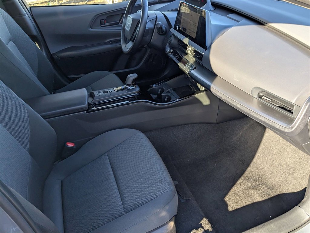 Used 2024 Toyota Prius LE image 33