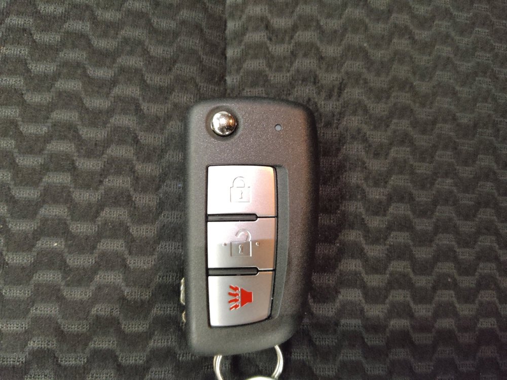 Used 2020 Nissan Rogue Sport S image 32